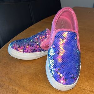 Girls size 3 Cat & Jack Flip Sequin Slip On Shoe. Pink base, iridescent sequin
